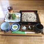 黒田屋 - 天ぷらせいろ。
            美味し。