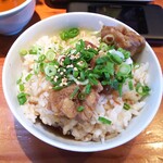 ふたみうどん研究所 - 賄い飯っぽい、牛すじ丼も高評価です