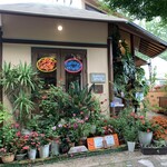 Kenny's House cafe - 