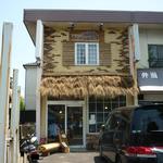 南インド家庭料理 カルナータカー - 第１駐車場は店の前に2台分