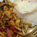 タイ王国料理 クンメー1 - 鶏肉とカシューナッツのピリ辛炒め by M