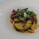 クラリタ ダ マリッティマ - タリアテッレ やまゆり牛挽肉とズッキーニのボロネーゼ