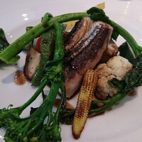 クラリタ ダ マリッティマ - 長井産 鰆のオーブン焼き バルサミコソース 地野菜添え