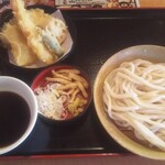 久兵衛屋 - 天ざるうどん