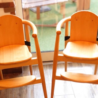 お子様椅子のご用意もございます