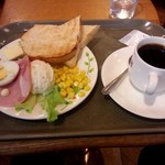 BERG - モーニングプレート（472円）