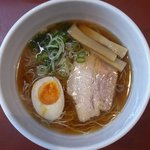 まぐろそば 醤油（730円）