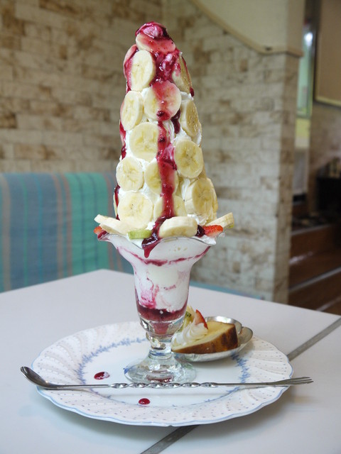 巨大パフェを求めて By ぽっちゃり姫 カフェ ド ティー エリー Cafe De T Eri 北鉄金沢 喫茶店 食べログ