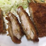 とんかつの丸栄 - 厚みもあり脂も丁度良く