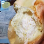 LAWSON - カスタードクリームというよりホイップクリームです