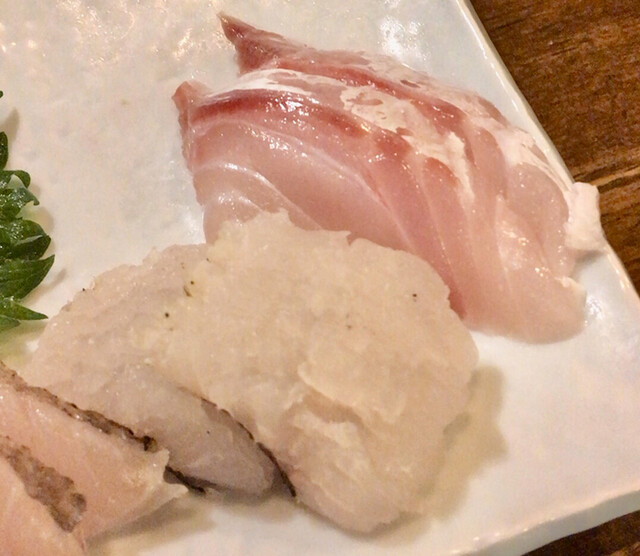 天然魚の熟成刺身に酔いしれる By おでんおかず 海の日 栄 名古屋 居酒屋 食べログ