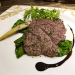 トラットリア ピエトラ ビアンカ - 国産 馬フィレ肉のロースト 無花果のソース