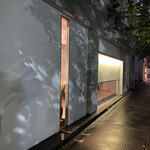 イル アオヤマ - 外観