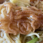 Shiyouka Hanten - 麺もいい感じで焦げ目が付いています！！