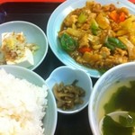 Houchinrou - 若鶏麻辣醤炒め定食大盛り