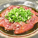 Sumiyakidokoro Shikishou - 地鶏丹波黒鷄鶏肝のお刺身