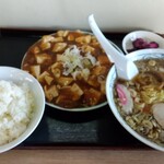 紅花 - 『 ラーメン付き  麻婆定食 』   850円