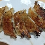 台湾料理 百味鮮 - 『 焼き餃子 』