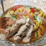 台湾料理 百味鮮 - 中華風冷麺、皿でかい☆
