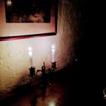 ダム・ジャンヌ - テーブルの薄暗さ