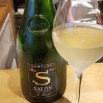 馳走 啐啄一十  - お酒①サロン2007(シャンパーニュ、フランス)
      葡萄品種:シャルドネ100%
      やはりサロンは素晴らしい宴の開演にぴったりです♪