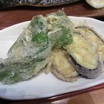 つきじ市場食堂 - なすの天ぷら、ピーマンの天ぷら