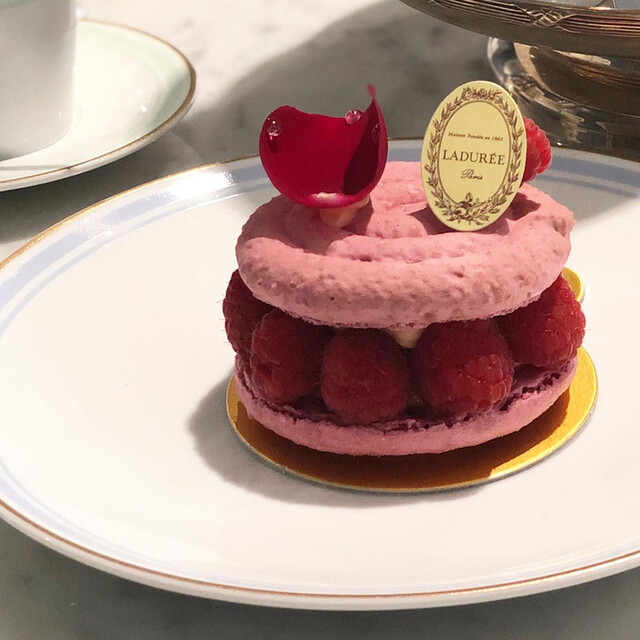 ラデュレ 京都四条店 Laduree 京都河原町 マカロン 食べログ