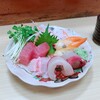 魚萬 - 料理写真:刺し身盛り合わせ