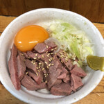 もつ焼 でん - レビ塩ユッケ