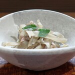 桶家乃隠居 - ごぼうサラダ？