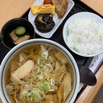 おかだうどん - きしめん定食　¥550(税込)