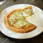 トリワイン ＰＩＫＯＳＨＨＨＵ - ピザ