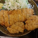 Tonkatsu Izumi - ロースにひれも注文。