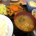 餃子楼おとど餃子食堂 - スタミナ定食 880円