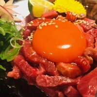 牛肉ユッケ