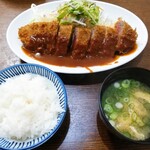 洋食の朝日 - ビフカツ（ご飯、味噌汁付き）　¥1550