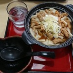 野村屋本店 - もつ煮込み耳うどん900円