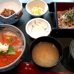 悠流里 - 鮭親子丼セット(1680円也)