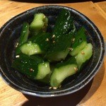 とり乃屋 - たたきキュウリ（お通し）