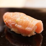 日本橋蛎殻町 すぎた - 北海道産の 鮪の大トロ