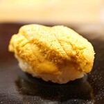 日本橋蛎殻町 すぎた - ムラサキ雲丹