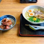 ラーメン河 - ラーメンとまぐろ丼セット