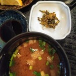 和なみ - 味噌汁　漬物