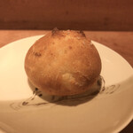 ラガッツァ - じゃがいものフォカッチャ