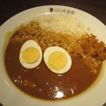 CoCo壱番屋 - ゆでタマゴと福神漬のっけて