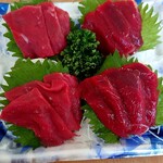 さかな屋 魚福 - 生ミンク鯨刺し500円