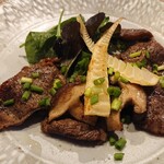 ユーリカ - 牛焼肉の筍&椎茸添え