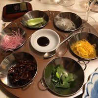 礼華　青鸞居 - 牛肉と彩り野菜のクレープ包み