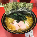 横浜家系総本山 吉村家直系店 ラーメン内田家 - ラーメン（大盛）