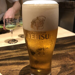 温石 - 最初はエビスの生で喉を洗浄します